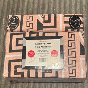 Bamboo 2000 King Sheet Set - Black and Pink